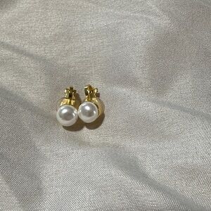 Elegant Gold and Pearl Stud Clip-On Earrings